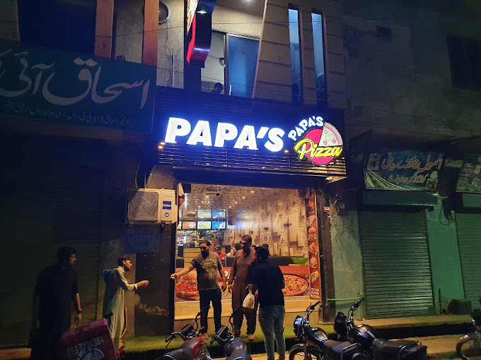 gujrat papa's pizza - Fast Food Restaurant in Gujrat